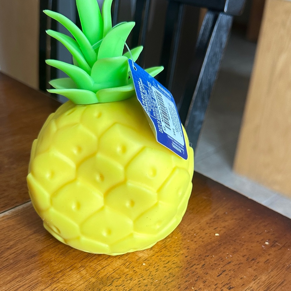 Pineapple Silicone Squish - Yellow & Green - Picture 1 of 2